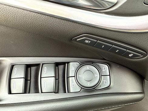 Used 2020 Buick Enclave Avenir w/ Avenir Technology Package image 20
