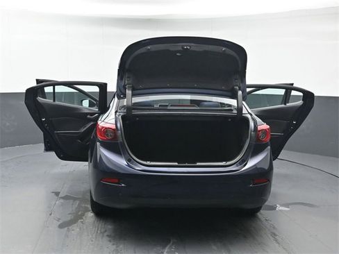 Used 2016 MAZDA MAZDA3 i Sport image 48