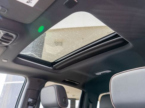 New 2026 GMC Canyon Denali image 12