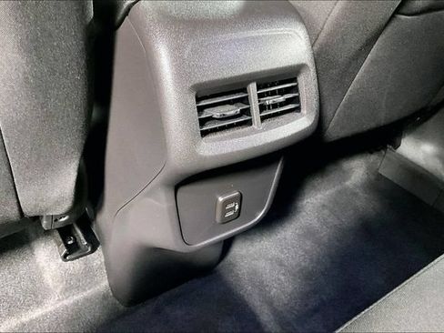 Used 2024 Chevrolet Equinox LS w/ Driver Confidence II Package FWD image 11