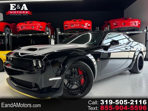 Used 2020 Dodge Challenger R/T Scat Pack RWD image 1