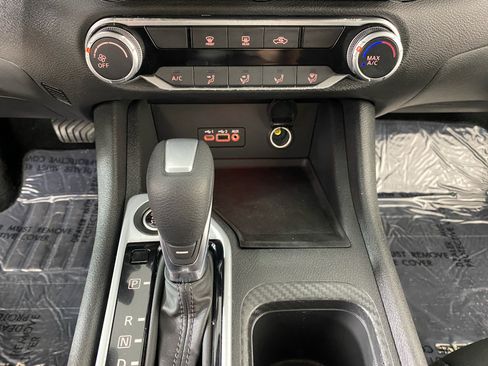 Used 2023 Nissan Sentra SV FWD image 27