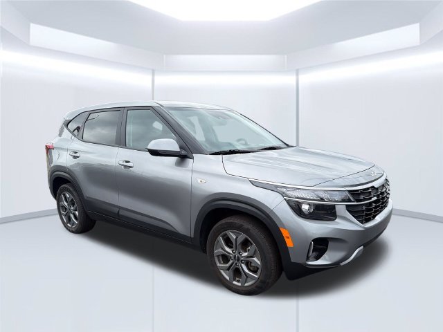 Used 2024 Kia Seltos LX AWD/4WD image 8