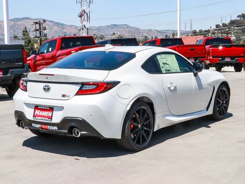 New 2026 Toyota GR86 RWD image 7