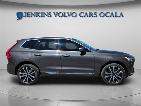 Certified 2023 Volvo XC60 B5 Ultimate w/ Protection Package Premier image 2