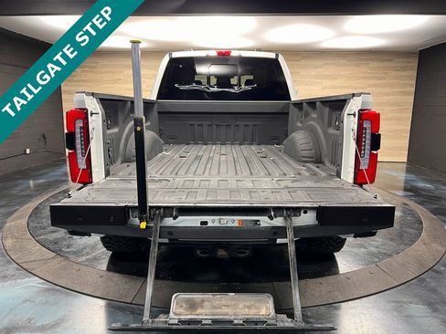 Used 2023 Ford F350 Platinum image 23