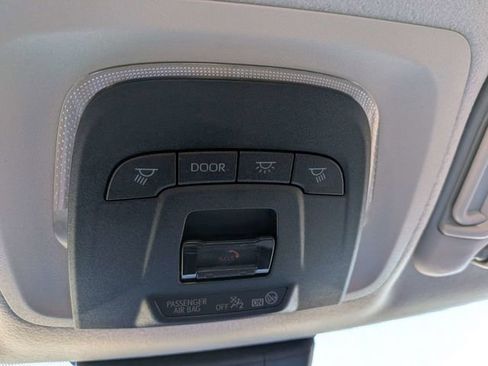 Used 2023 Toyota Corolla LE FWD image 28