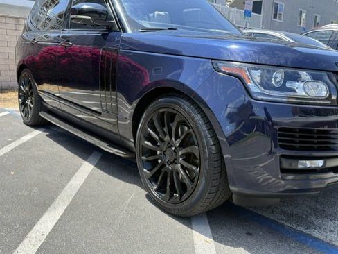 Used 2017 Land Rover Range Rover Supercharged AWD/4WD image 8