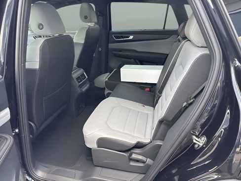 New 2026 Volkswagen Atlas Cross Sport SEL R-Line AWD/4WD image 25