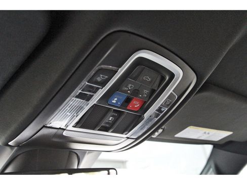 Used 2023 RAM 1500 Laramie AWD/4WD image 26