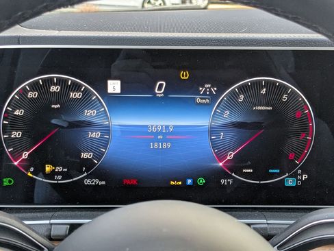 Used 2024 Mercedes-Benz GLS 450 4MATIC image 13