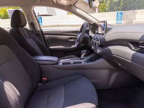 Used 2023 Nissan Sentra SV FWD image 28