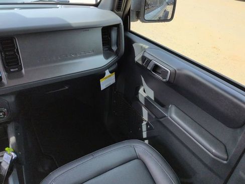 New 2026 Ford Bronco Badlands image 16