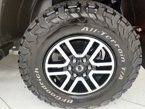 Used 2025 INEOS Grenadier AWD/4WD image 84
