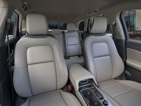 New 2026 Lincoln Corsair Premiere FWD image 10