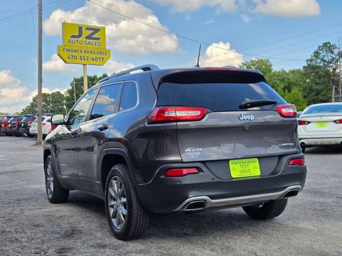 Used 2018 Jeep Cherokee Limited AWD/4WD image 4