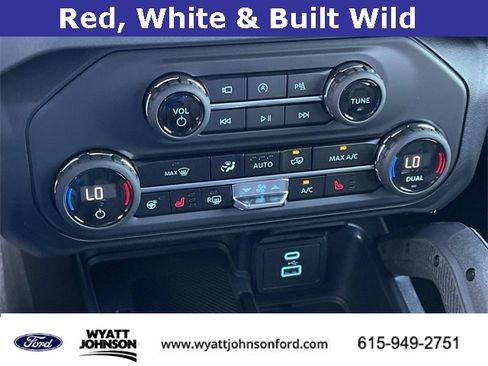 New 2025 Ford Bronco Outer Banks w/ Sasquatch Package image 24