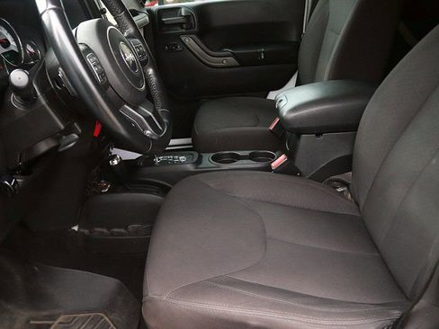 Used 2017 Jeep Wrangler Unlimited Sport w/ Quick Order Package 24S image 12