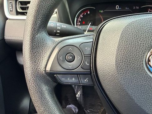 Used 2023 Toyota RAV4 LE AWD/4WD image 10