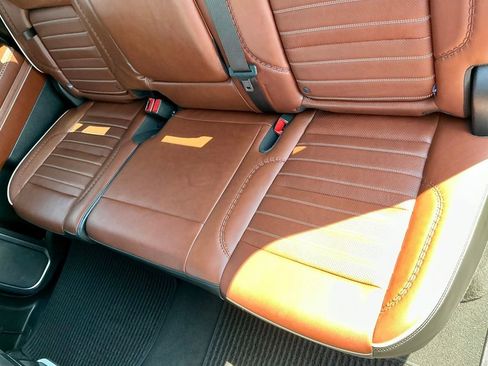 Used 2024 GMC Sierra 2500 Denali Ultimate image 32