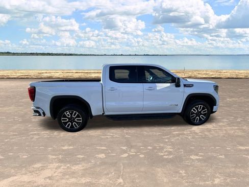 Used 2025 GMC Sierra 1500 AT4 w/ AT4 Premium Package image 8