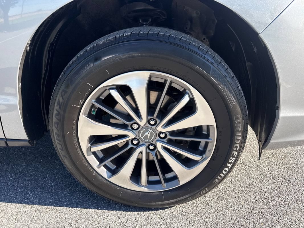 Used 2017 Acura RDX w/ Advance Package AWD/4WD image 31