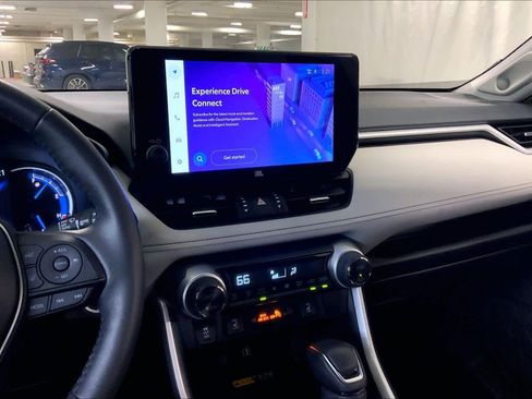 Used 2024 Toyota RAV4 XLE Premium image 7