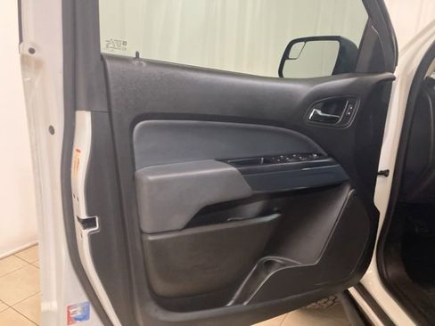 Used 2020 Chevrolet Colorado Z71 image 9