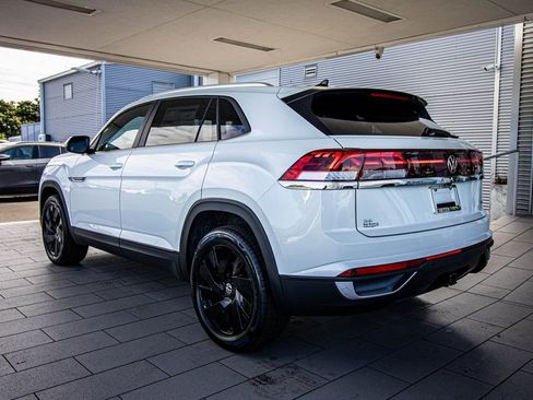 New 2026 Volkswagen Atlas Cross Sport SE image 12