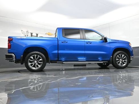 Used 2023 Chevrolet Silverado 1500 LT AWD/4WD image 51