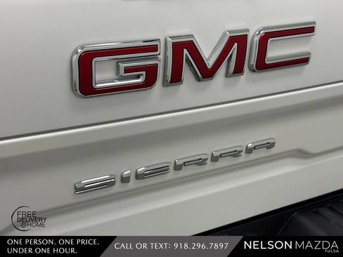 Used 2020 GMC Sierra 1500 SLT w/ SLT Premium Plus Package AWD/4WD image 17