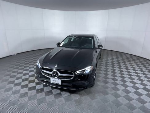 Used 2025 Mercedes-Benz C 300 4MATIC Sedan image 3