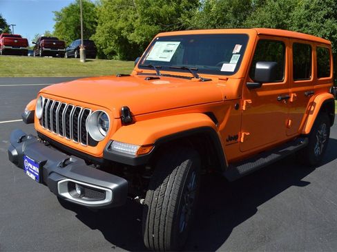 New 2025 Jeep Wrangler Sahara w/ Safety Group image 12