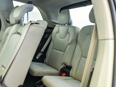 Certified 2023 Volvo XC90 T8 Ultimate image 24