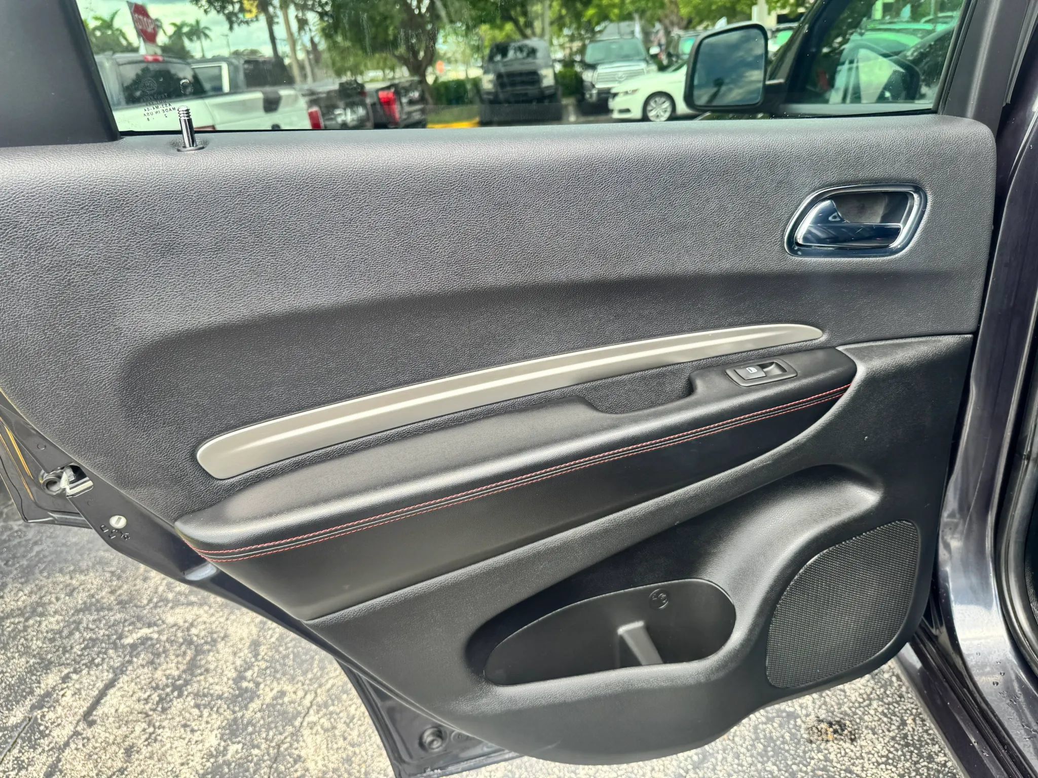Used 2014 Dodge Durango R/T RWD image 31