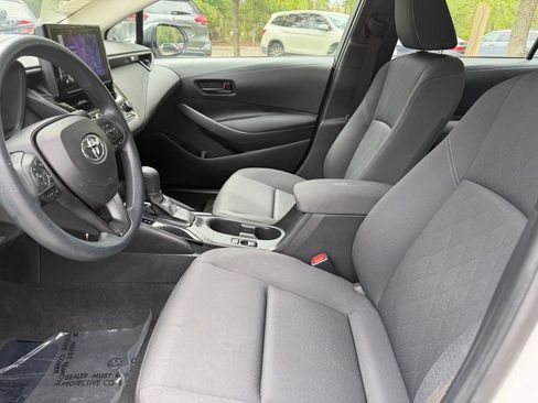 Used 2024 Toyota Corolla LE FWD image 17