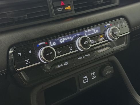 Certified 2023 Honda Pilot Elite image 16