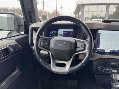 Used 2021 Ford Bronco Wildtrak image 12