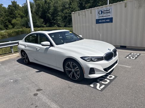 Used 2024 BMW 330e w/ Premium Package RWD image 40