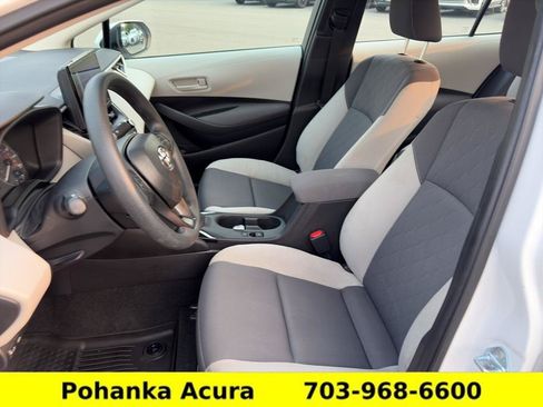 Used 2025 Toyota Corolla LE w/ LE Premium Package FWD image 20