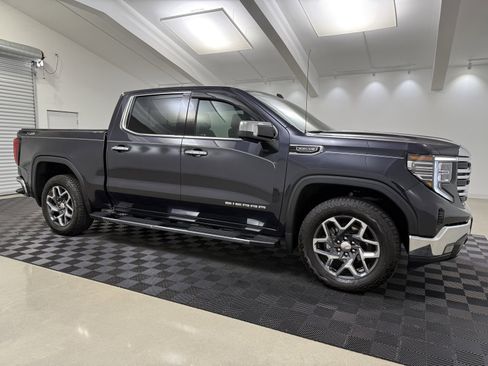 Used 2023 GMC Sierra 1500 SLT w/ SLT Premium Package image 1