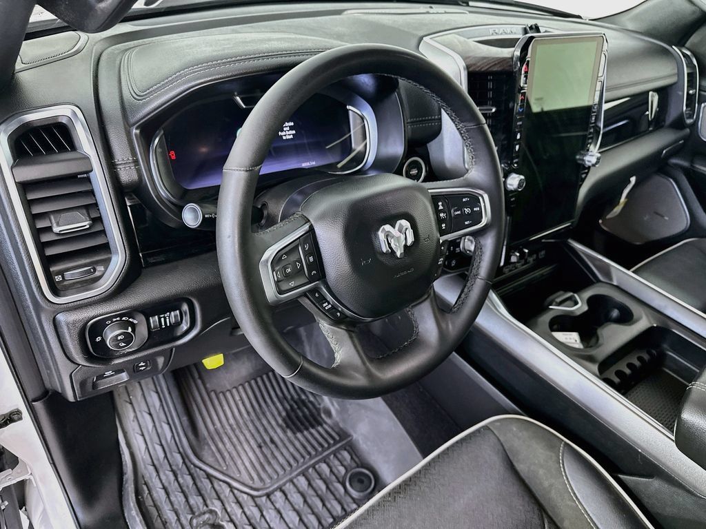 Used 2025 RAM 1500 Laramie w/ Night Edition AWD/4WD image 30
