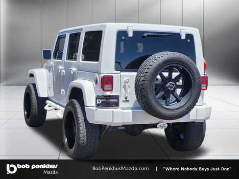 Used 2015 Jeep Wrangler Unlimited Rubicon w/ Connectivity Group AWD/4WD image 27