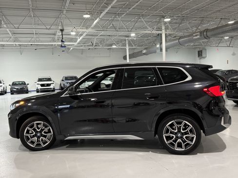 Used 2025 BMW X1 xDrive28i w/ Technology Package image 16