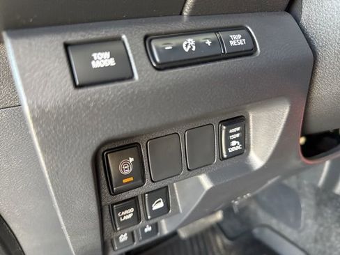 Used 2023 Nissan Frontier PRO-4X w/ Pro Convenience Package AWD/4WD image 15