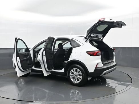 Used 2024 Ford Escape Active image 31