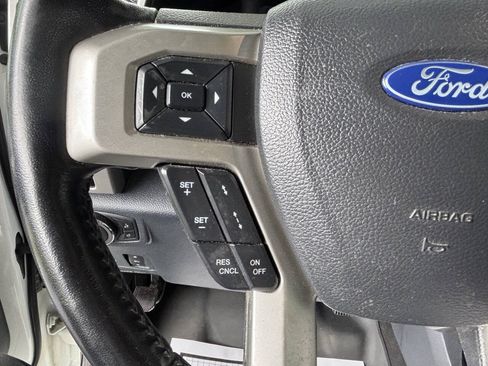 Used 2022 Ford F250 Lariat w/ Tremor Off-Road Package AWD/4WD image 18