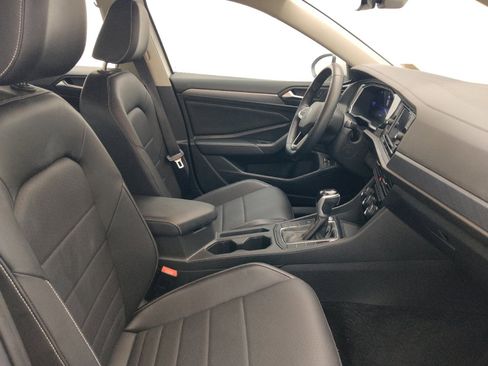 Used 2023 Volkswagen Jetta SE FWD image 21