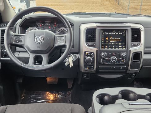 Used 2019 RAM 1500 Classic Warlock w/ Electronics Group image 16
