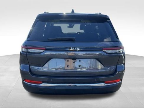 Used 2022 Jeep Grand Cherokee Limited 4xe image 6